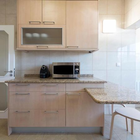 Lovelystay - Downtown Modern 2Br Flat With Free Parking ปอร์โต ภายนอก รูปภาพ