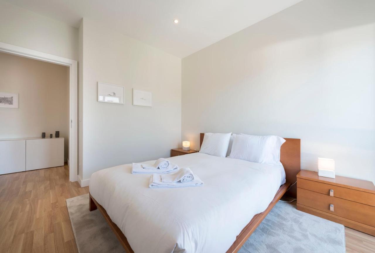 Lovelystay - Downtown Modern 2Br Flat With Free Parking ปอร์โต ภายนอก รูปภาพ