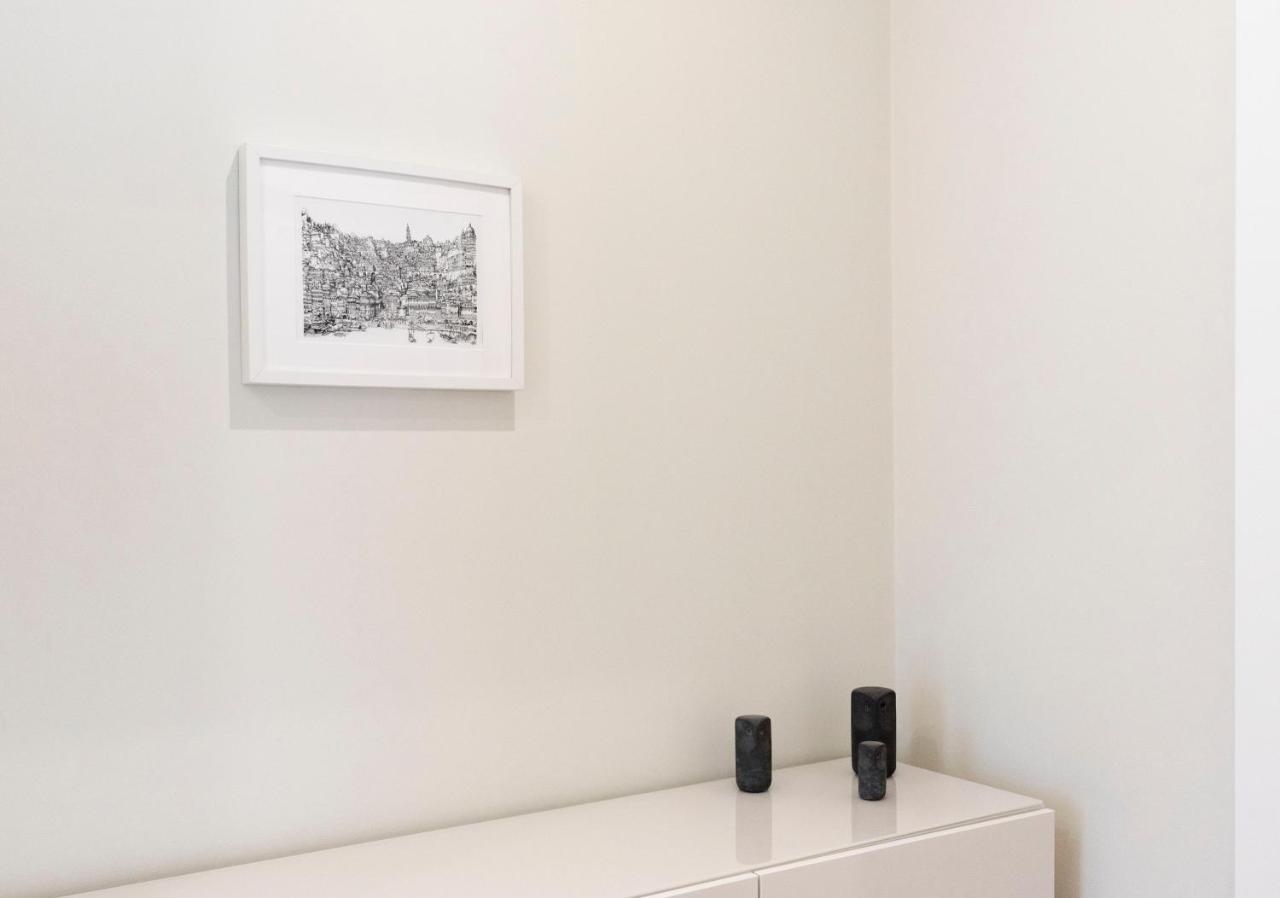 Lovelystay - Downtown Modern 2Br Flat With Free Parking ปอร์โต ภายนอก รูปภาพ