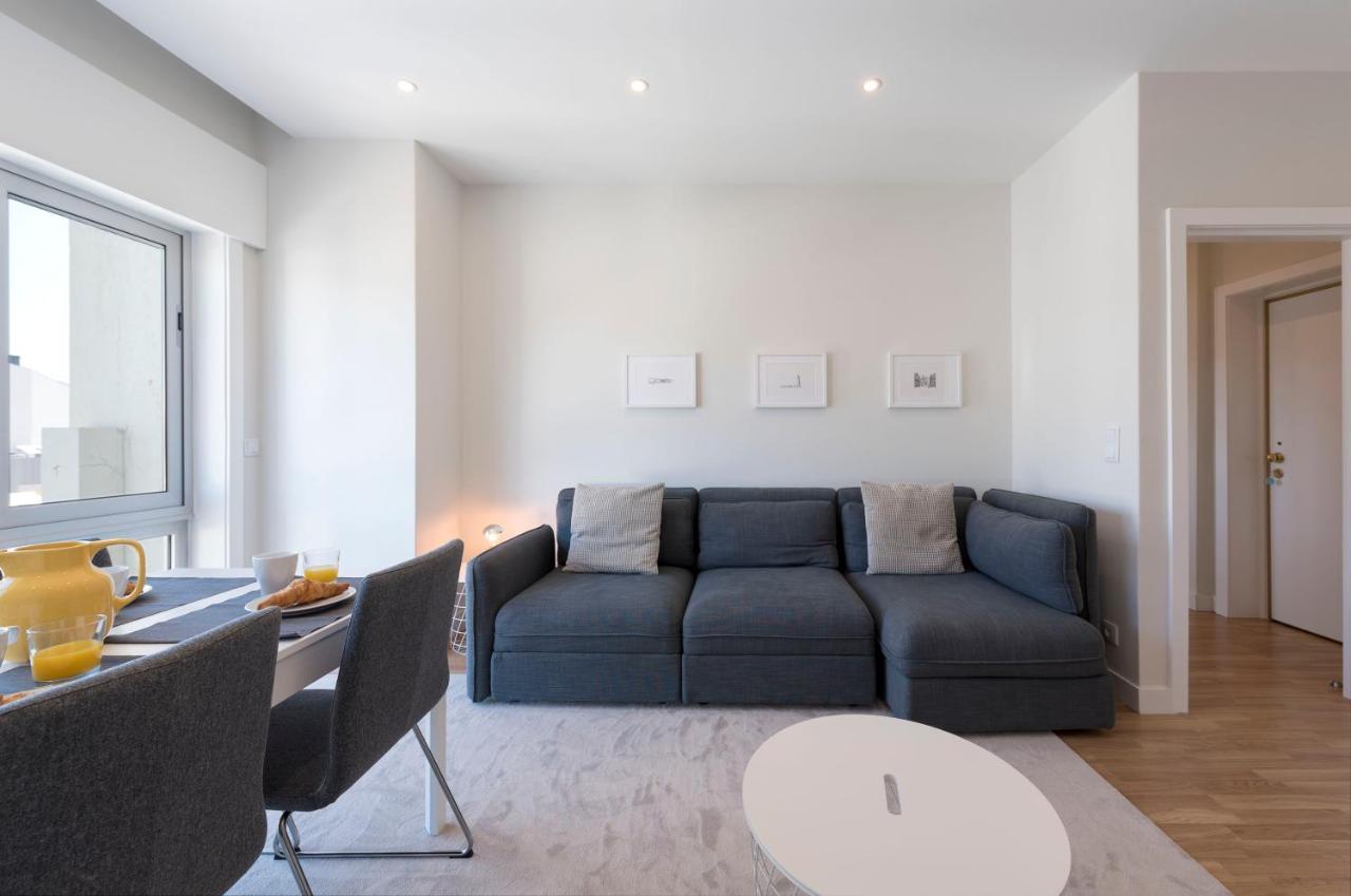 Lovelystay - Downtown Modern 2Br Flat With Free Parking ปอร์โต ภายนอก รูปภาพ