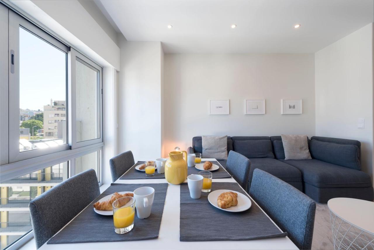 Lovelystay - Downtown Modern 2Br Flat With Free Parking ปอร์โต ภายนอก รูปภาพ